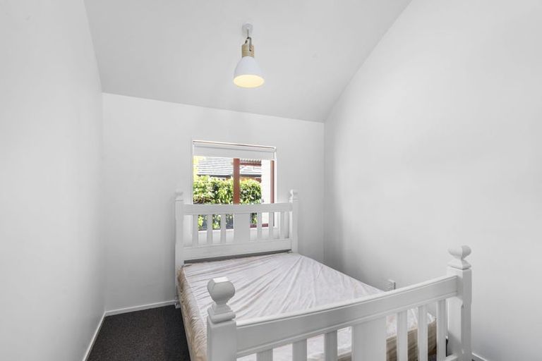 Photo of property in 117 Inwoods Close, Parklands, Christchurch, 8083