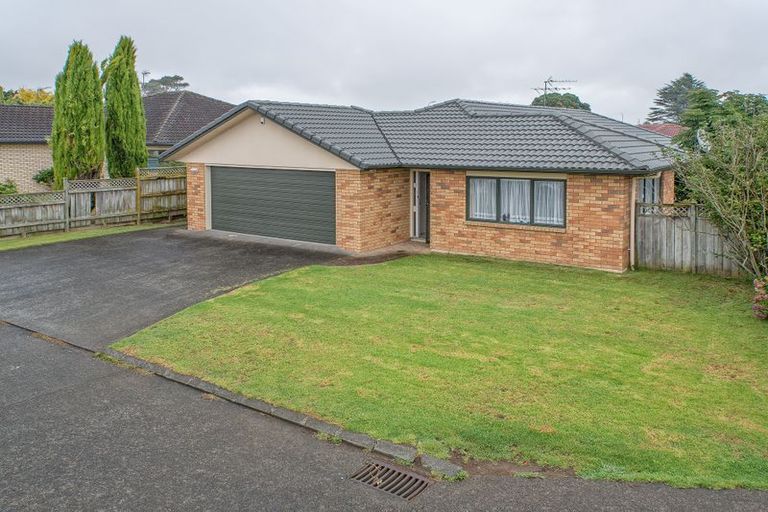 Photo of property in 52 Montilla Place, Manurewa, Auckland, 2102