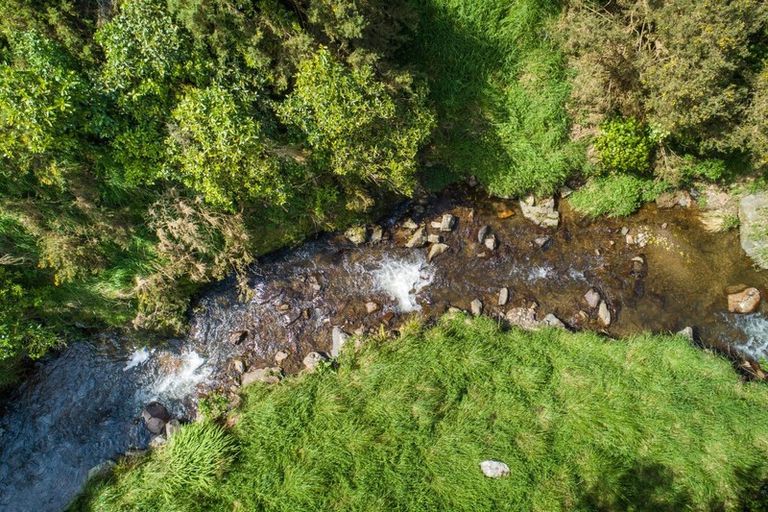 Photo of property in 104 Harrison Hill Road, Aokautere, Palmerston North, 4471