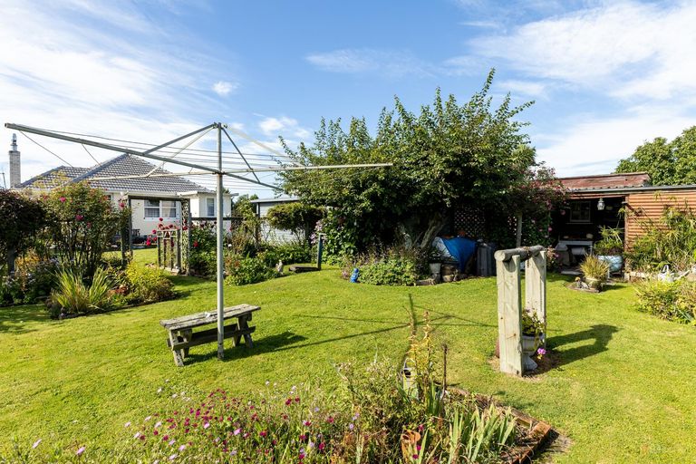 Photo of property in 26 Rhodes Street, Waimate, 7924