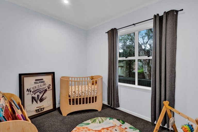 Photo of property in 44 Dorset Avenue, Westown, New Plymouth, 4310