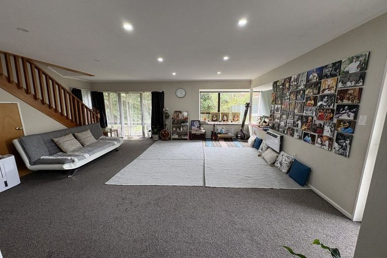 Photo of property in 6 Flinders Place, Johnsonville, Wellington, 6037