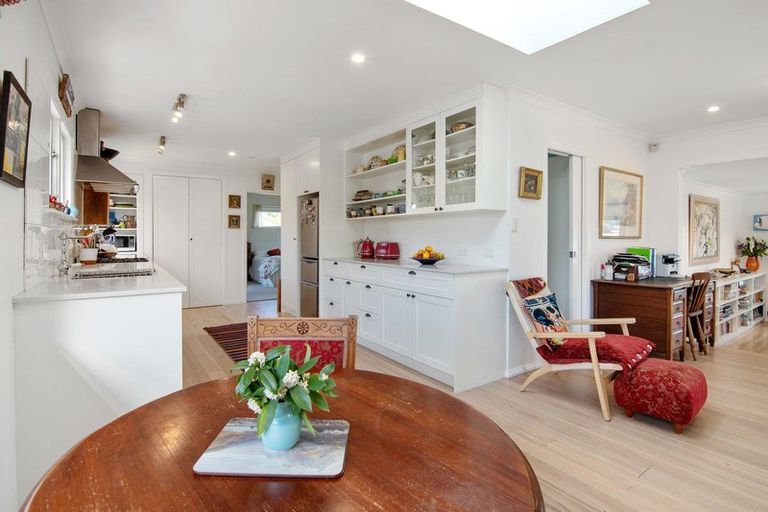 Photo of property in 32 Tahi Street, Mapua, 7005