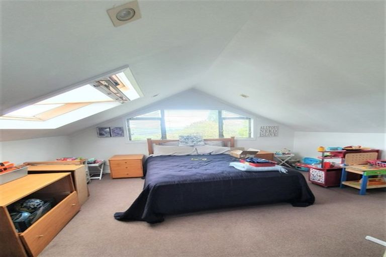 Photo of property in 1/1 Paparoa Road, Cockle Bay, Auckland, 2014