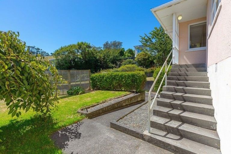 Photo of property in 87d Pioneer Road, Moturoa, New Plymouth, 4310