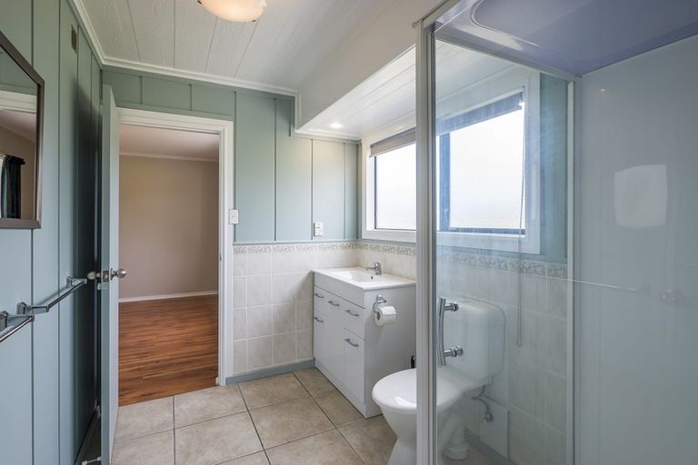 Photo of property in 34 Campion Road, Waikanae Beach, Waikanae, 5036