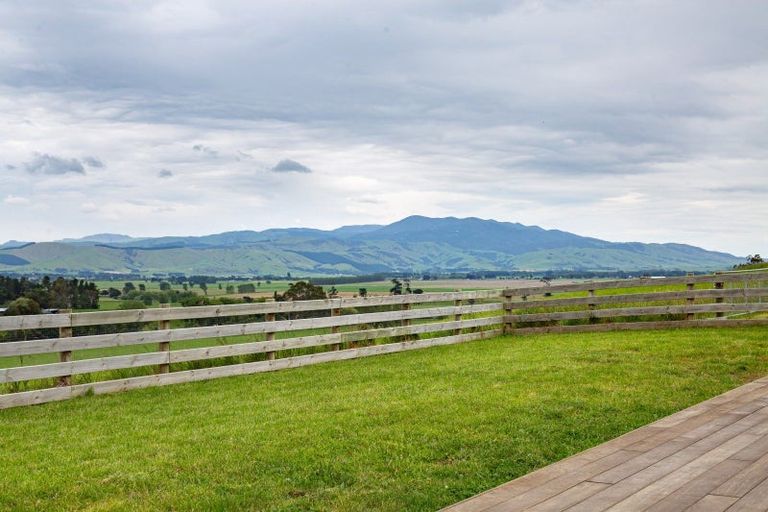 Photo of property in 59 Kahutara Road, Kahutara, 5771