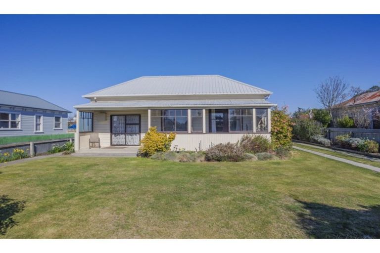 Photo of property in 184 North Street, West End, Timaru, 7910