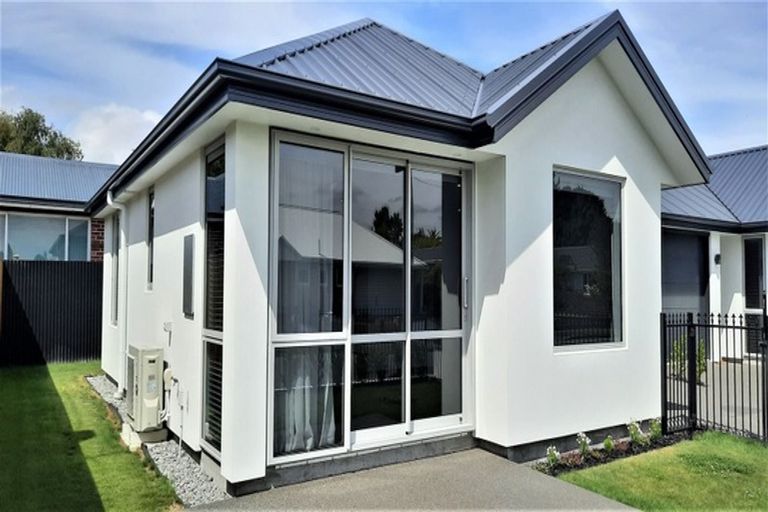 Photo of property in 18b Fatima Street, Redwood, Christchurch, 8051