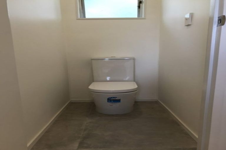 Photo of property in 2/84a Captain Scott Road, Glen Eden, Auckland, 0602