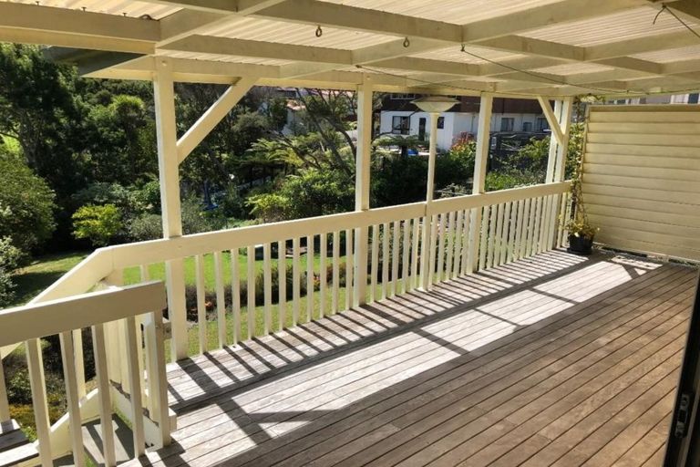 Photo of property in 13 Island Bay Road, Beach Haven, Auckland, 0626