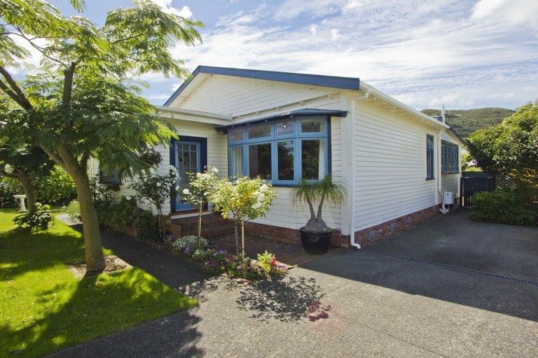 Photo of property in 1138 High Street, Taita, Lower Hutt, 5011