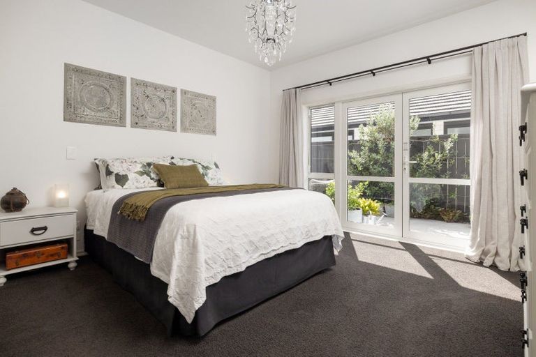 Photo of property in 18 Montia Close, Papamoa Beach, Papamoa, 3118