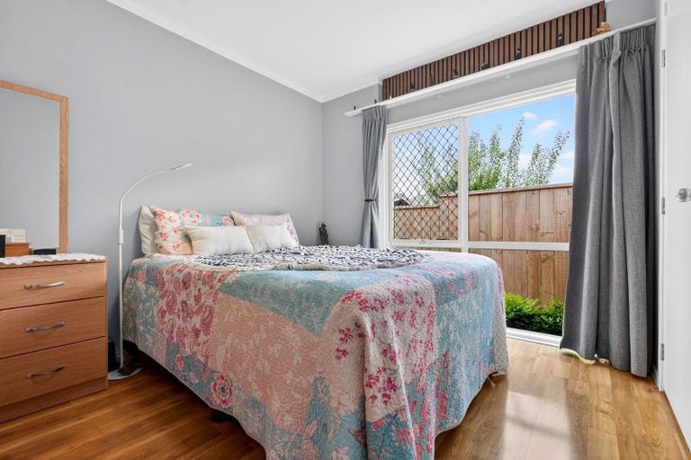 Photo of property in 29a Thorburn Avenue, Red Beach, 0932