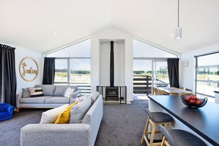 Photo of property in 12 Dowling Road, Longbush, Invercargill, 9871