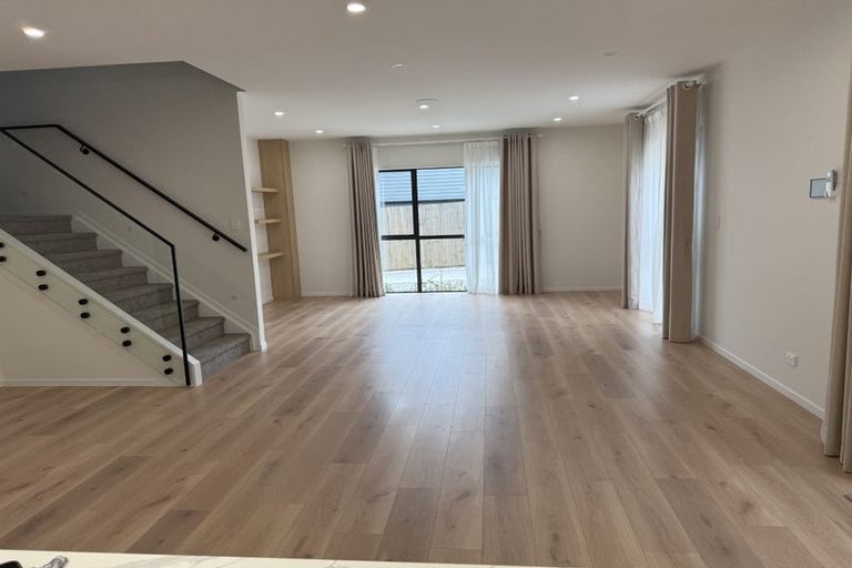 Photo of property in 10a Colum Place, Bucklands Beach, Auckland, 2014