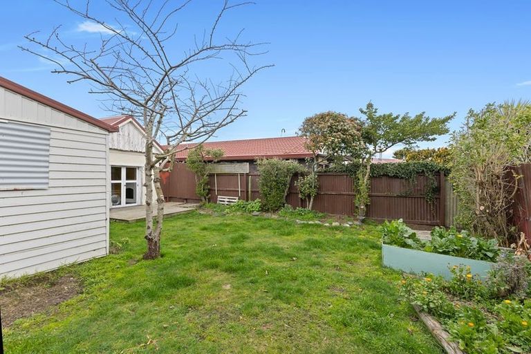 Photo of property in 2/76 Oram Avenue, New Brighton, Christchurch, 8061