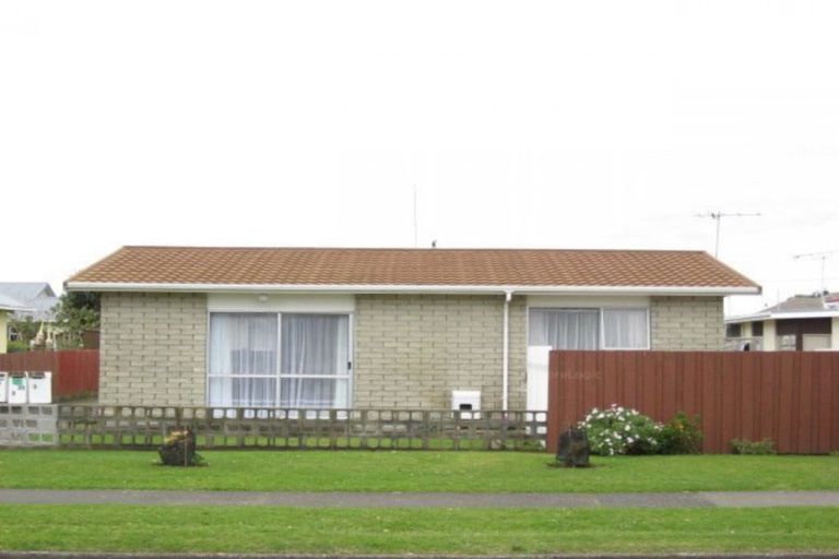 Photo of property in 1/39 Record Street, Fitzroy, New Plymouth, 4312