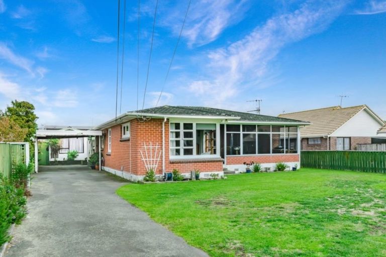 Photo of property in 20 Ngapotiki Street, Paraparaumu Beach, Paraparaumu, 5032