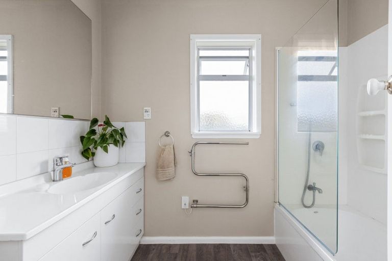 Photo of property in 14 Kauri Street, Taradale, Napier, 4112