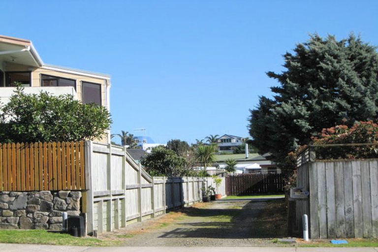 Photo of property in 19 Ohuirehe Road, Coastlands, Whakatane, 3120