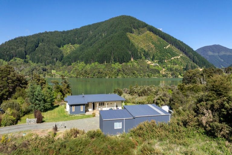 Photo of property in 2710 Kaiuma Bay, Kaiuma Bay, Havelock, 7178