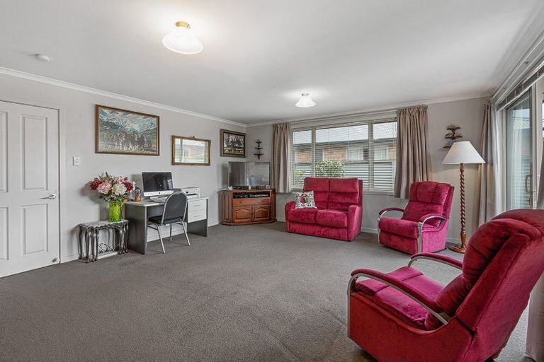 Photo of property in 1a Dryden Street, Mosgiel, 9024