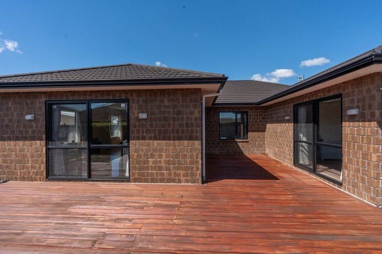 Photo of property in 11 Sirius Crescent, Rototuna North, Hamilton, 3210