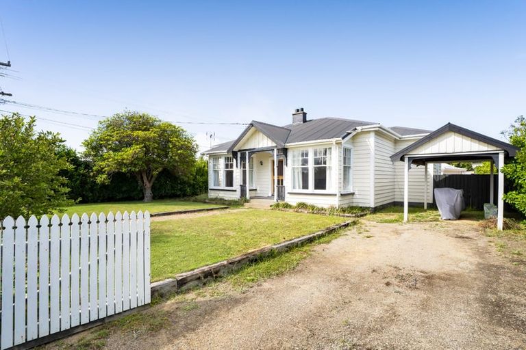 Photo of property in 120 Manawapou Road, Hawera, 4610