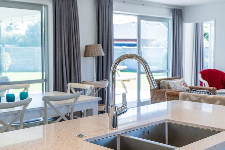 Photo of property in 44 Longreach Drive, Cooks Beach, Whitianga, 3591