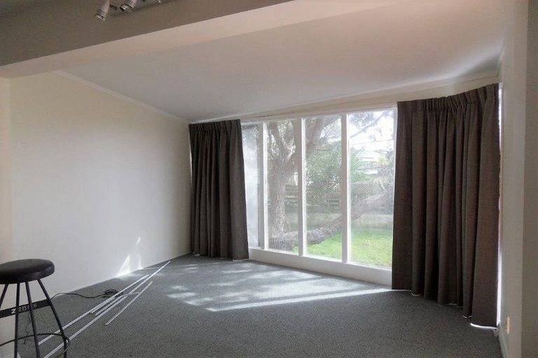 Photo of property in 56 Mortimer Terrace, Brooklyn, Wellington, 6021