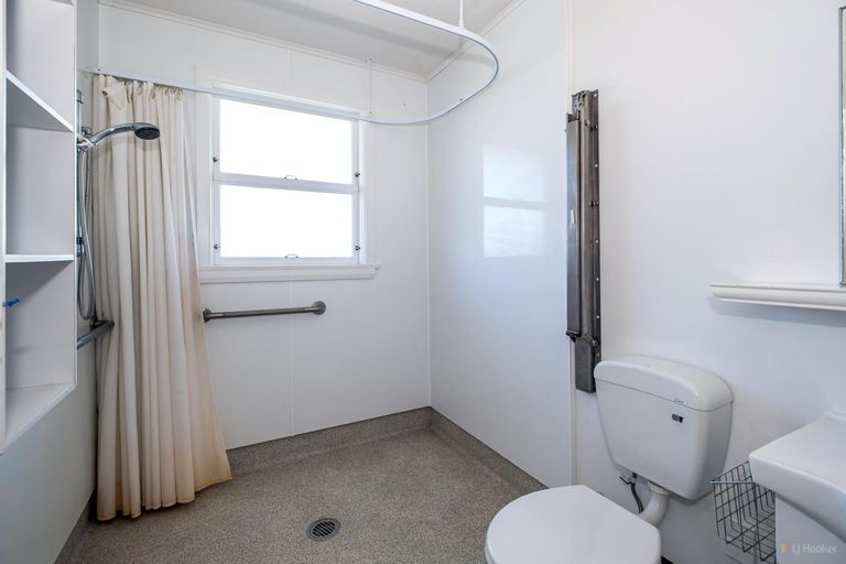 Photo of property in 6 Durham Street, Waimate, 7924