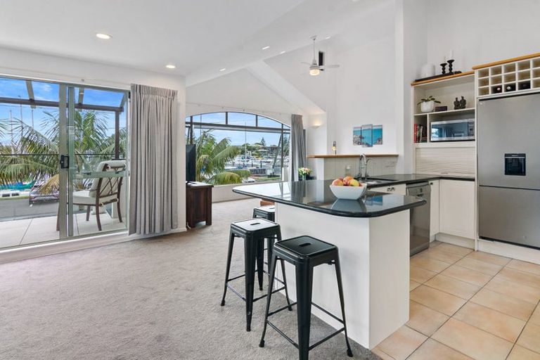 Photo of property in 3/14 Inga Road, Milford, Auckland, 0620