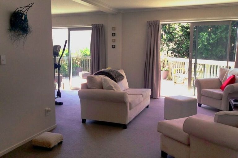 Photo of property in 29 Eskdale Road, Papakowhai, Porirua, 5024