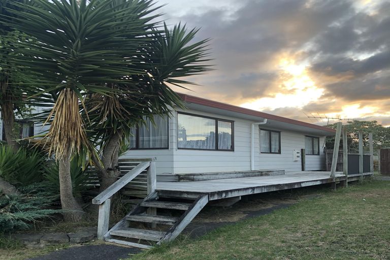 Photo of property in 8 Justamere Place, Weymouth, Auckland, 2103