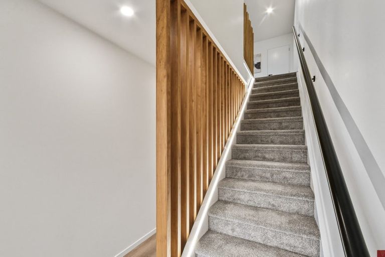 Photo of property in 12a Damian Way, Weymouth, 2103