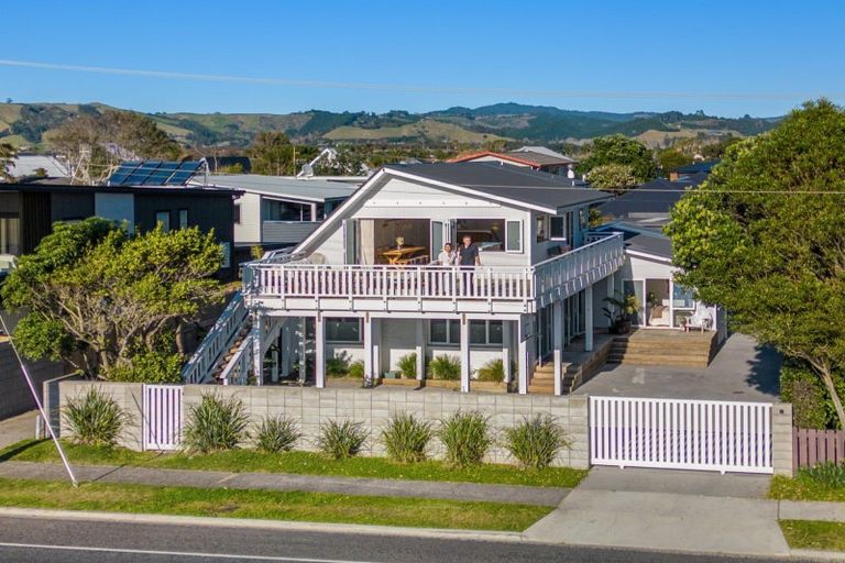 Photo of property in 470 Papamoa Beach Road, Papamoa Beach, Papamoa, 3118