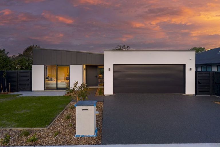 Photo of property in 28 Bastings Street, Kaiapoi, 7630