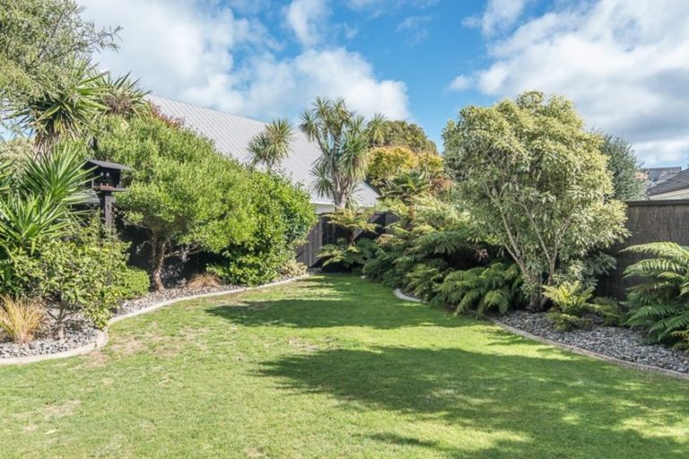 Photo of property in 4 Avion Terrace, Raumati Beach, Paraparaumu, 5032