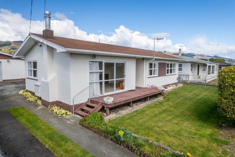 Photo of property in 6 Durham Street, Stoke, Nelson, 7011