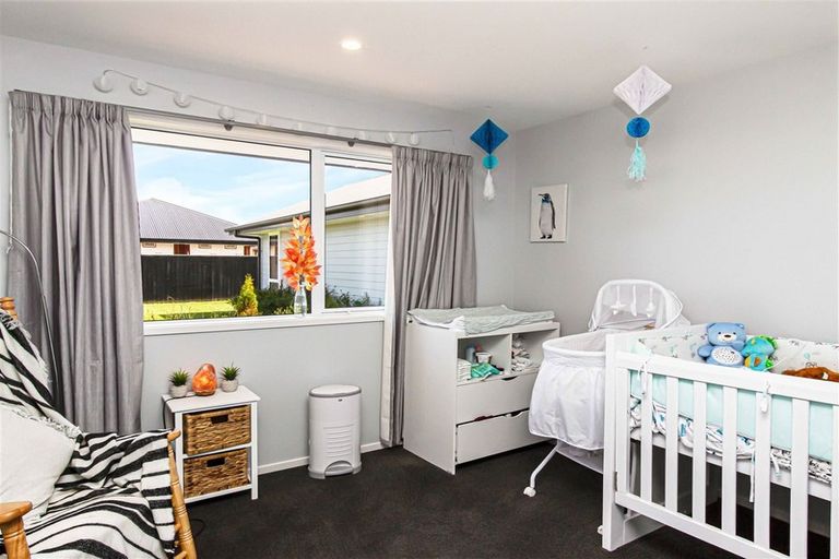 Photo of property in 7 Springbrook Close, Rangiora, 7400