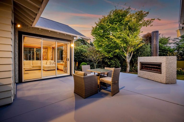 Photo of property in 49 Waihi Road, Hawera, 4610