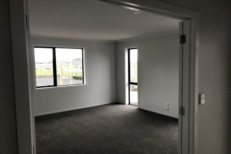 Photo of property in 55 Murray Ward Drive, Te Kauwhata, 3710