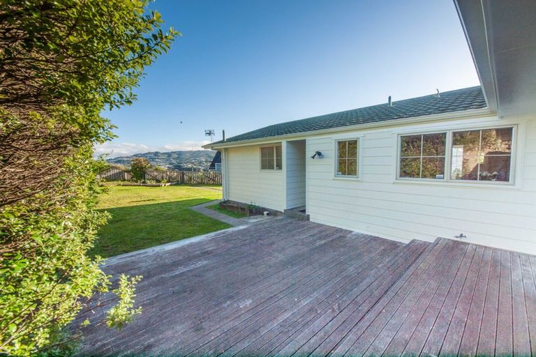 Photo of property in 5 Montserrat Place, Grenada Village, Wellington, 6037