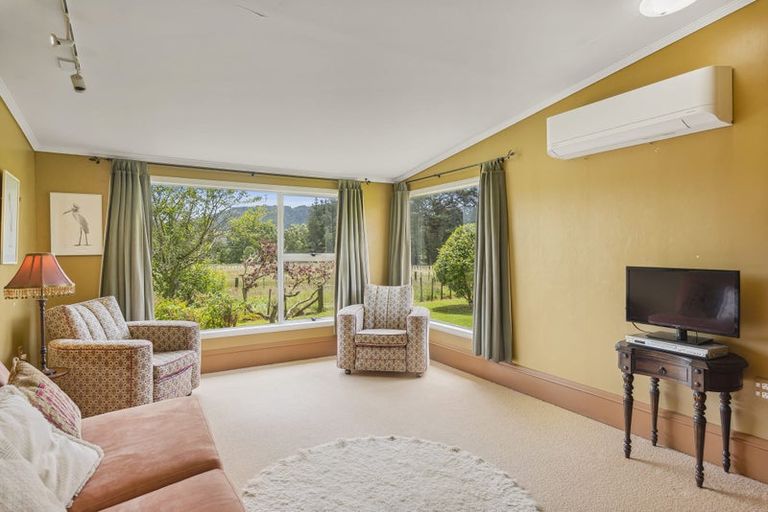 Photo of property in 27 Terrace Road, Reikorangi, Waikanae, 5391