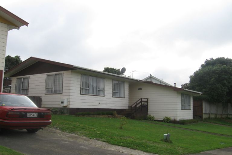 Photo of property in 2 Staithes Drive North, Whitby, Porirua, 5024