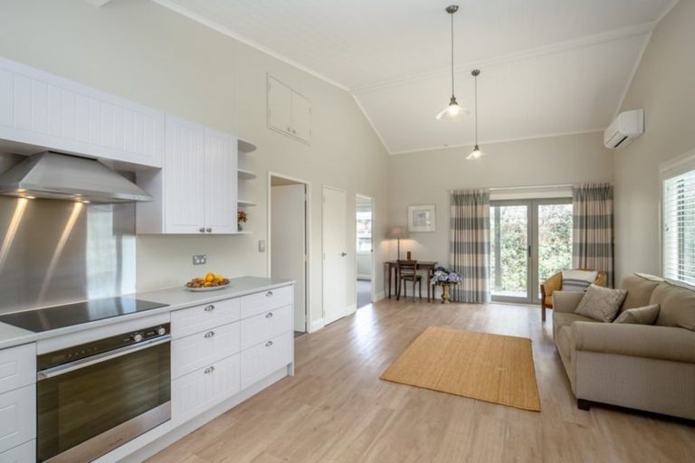 Photo of property in 32a Main Street, Hospital Hill, Napier, 4110