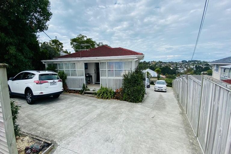 Photo of property in 307 Sunset Road, Sunnynook, Auckland, 0632