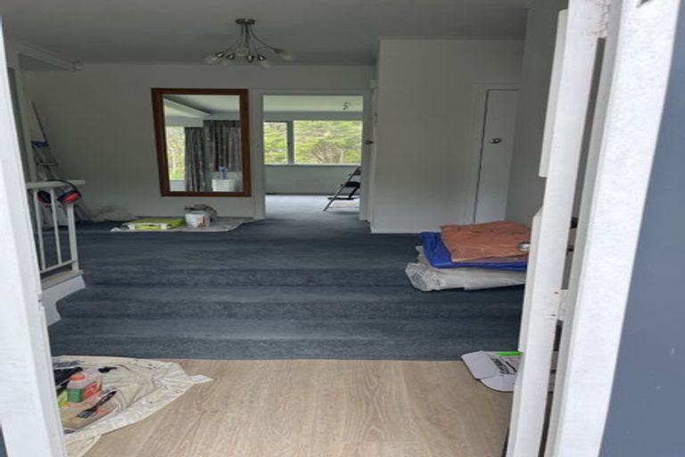 Photo of property in 1/195 Godley Road, Titirangi, Auckland, 0604