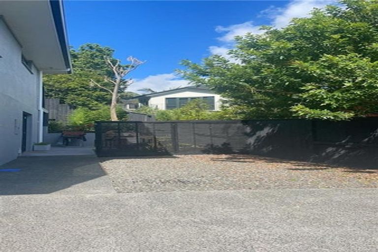 Photo of property in 24a Lyons Avenue, Murrays Bay, Auckland, 0630